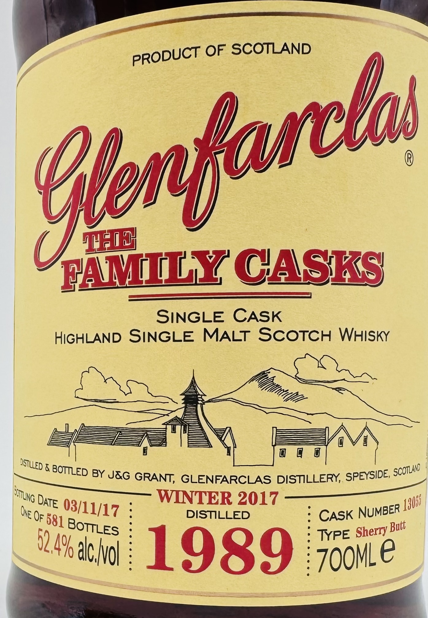 Glenfarclas 1989 - 2017 Family Cask  52,4% 581 bottles  Sherry Butt